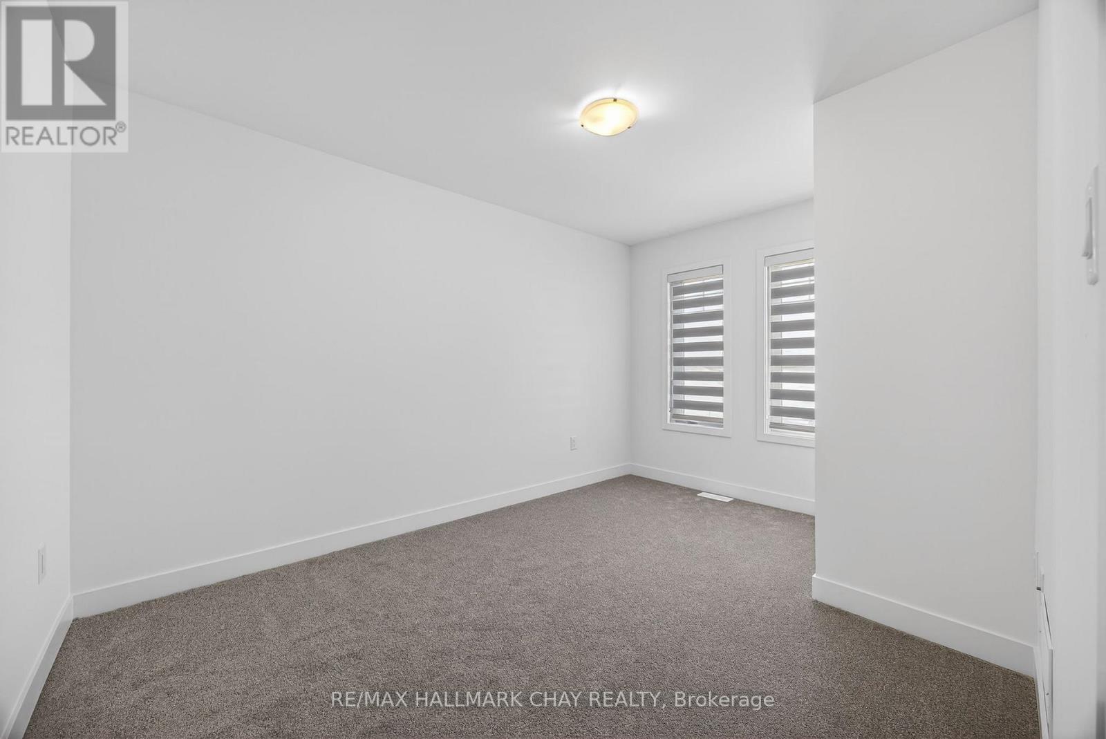 32 Mcaush Street, Barrie, Ontario  L9J 0V6 - Photo 17 - S12715070