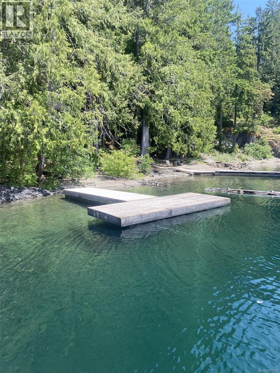 19350 Pacific Rim Hwy, Port Alberni, British Columbia  V9Y 8Z9 - Photo 1 - 1023802