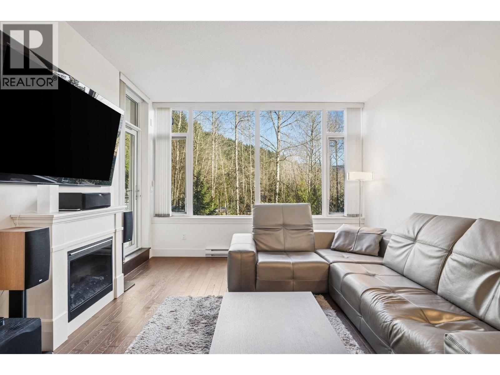 707 1415 Parkway Boulevard, Coquitlam, British Columbia  V3E 0C7 - Photo 2 - R3081055