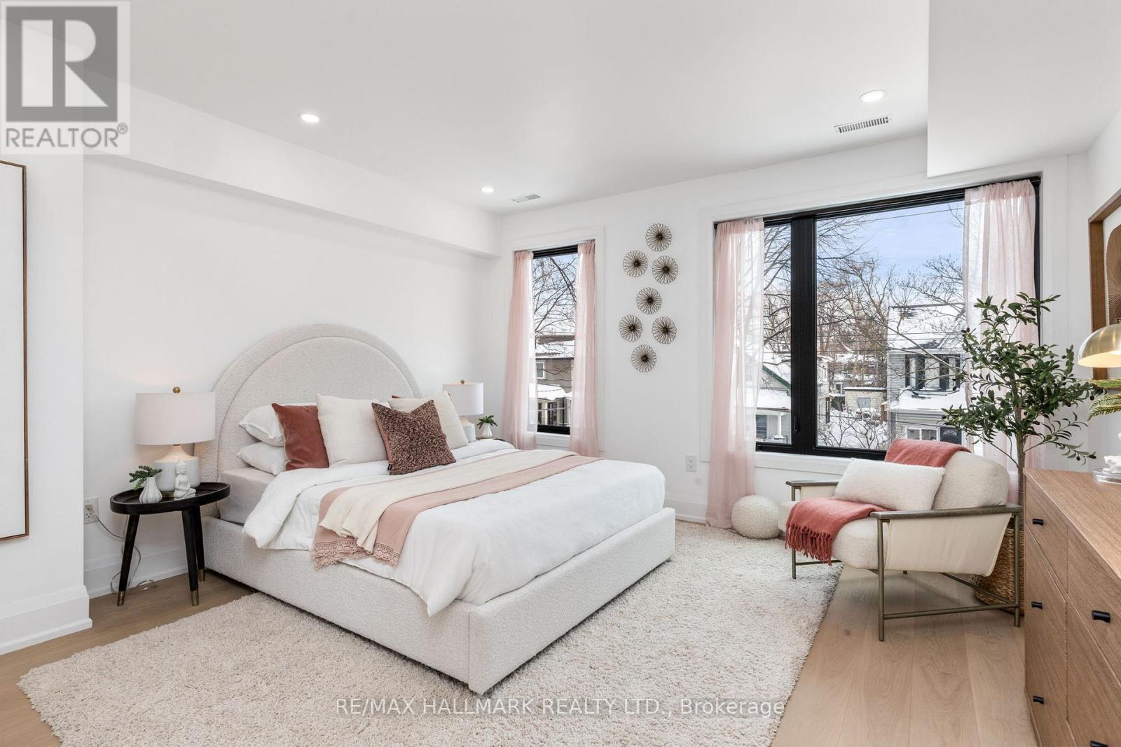 68 Rhodes Avenue, Toronto, Ontario  M4L 2Z9 - Photo 22 - E12712172