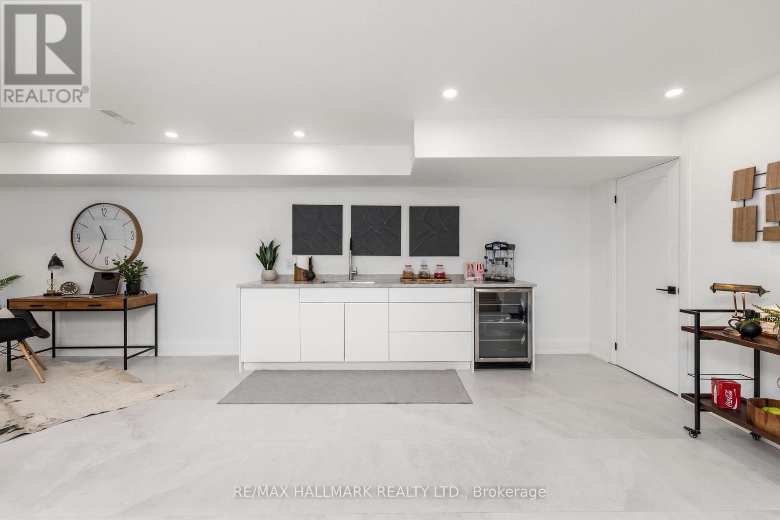 68 Rhodes Avenue, Toronto, Ontario  M4L 2Z9 - Photo 42 - E12712172