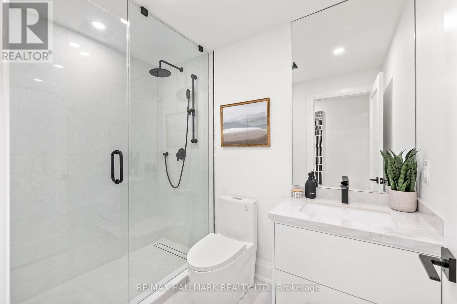 68 Rhodes Avenue, Toronto, Ontario  M4L 2Z9 - Photo 39 - E12712172