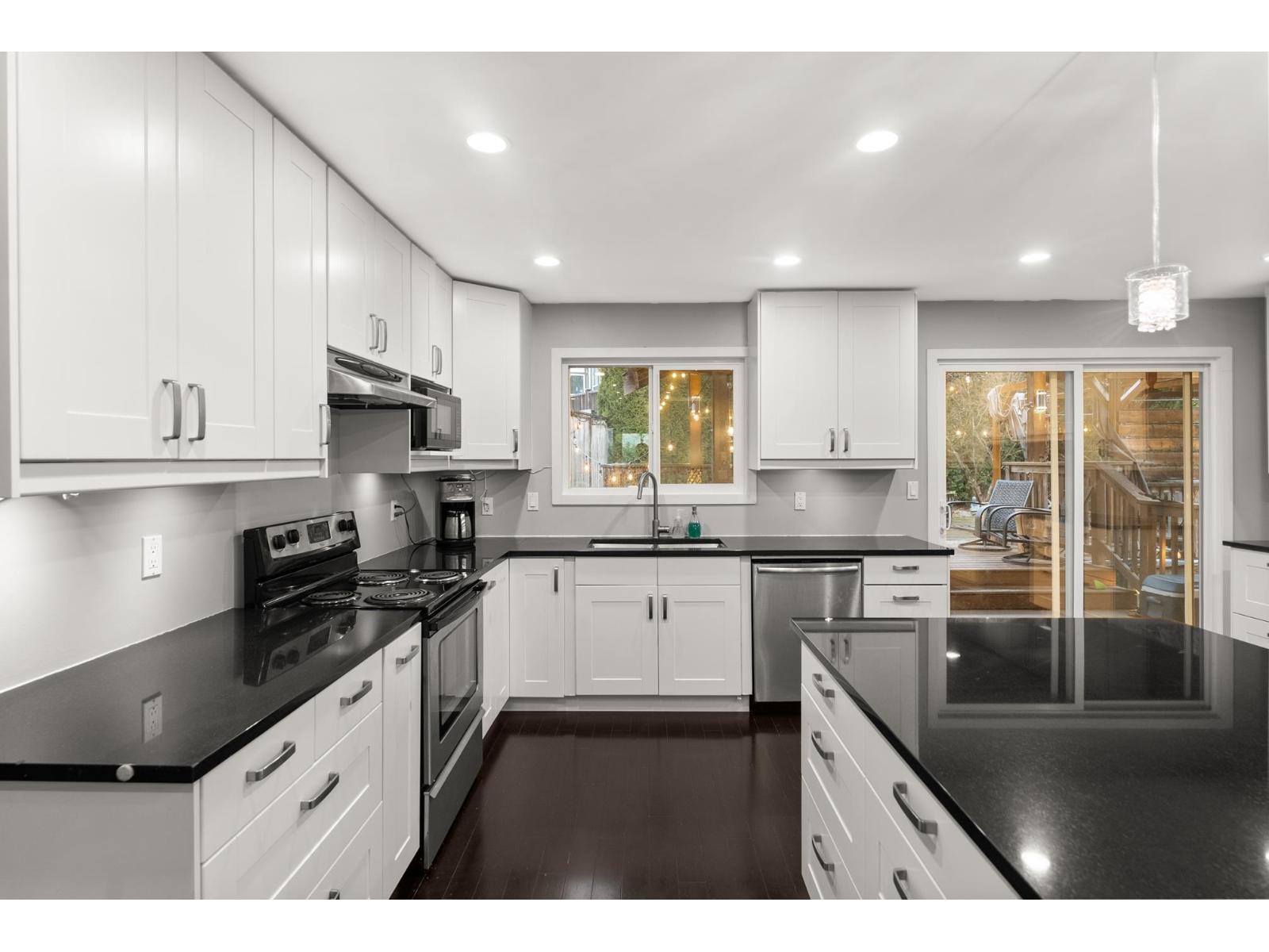 2489 Sunnyside Place, Abbotsford, British Columbia  V2T 4C4 - Photo 11 - R3077288