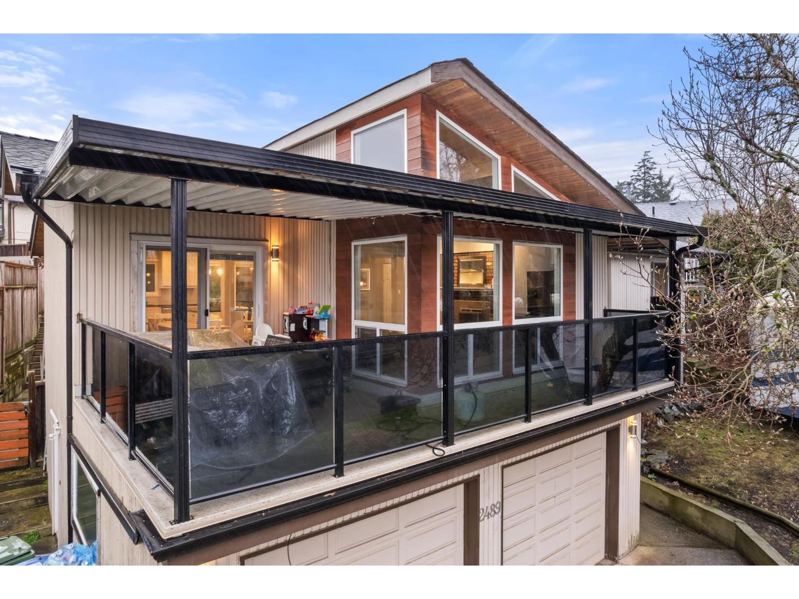 2489 Sunnyside Place, Abbotsford, British Columbia  V2T 4C4 - Photo 2 - R3077288