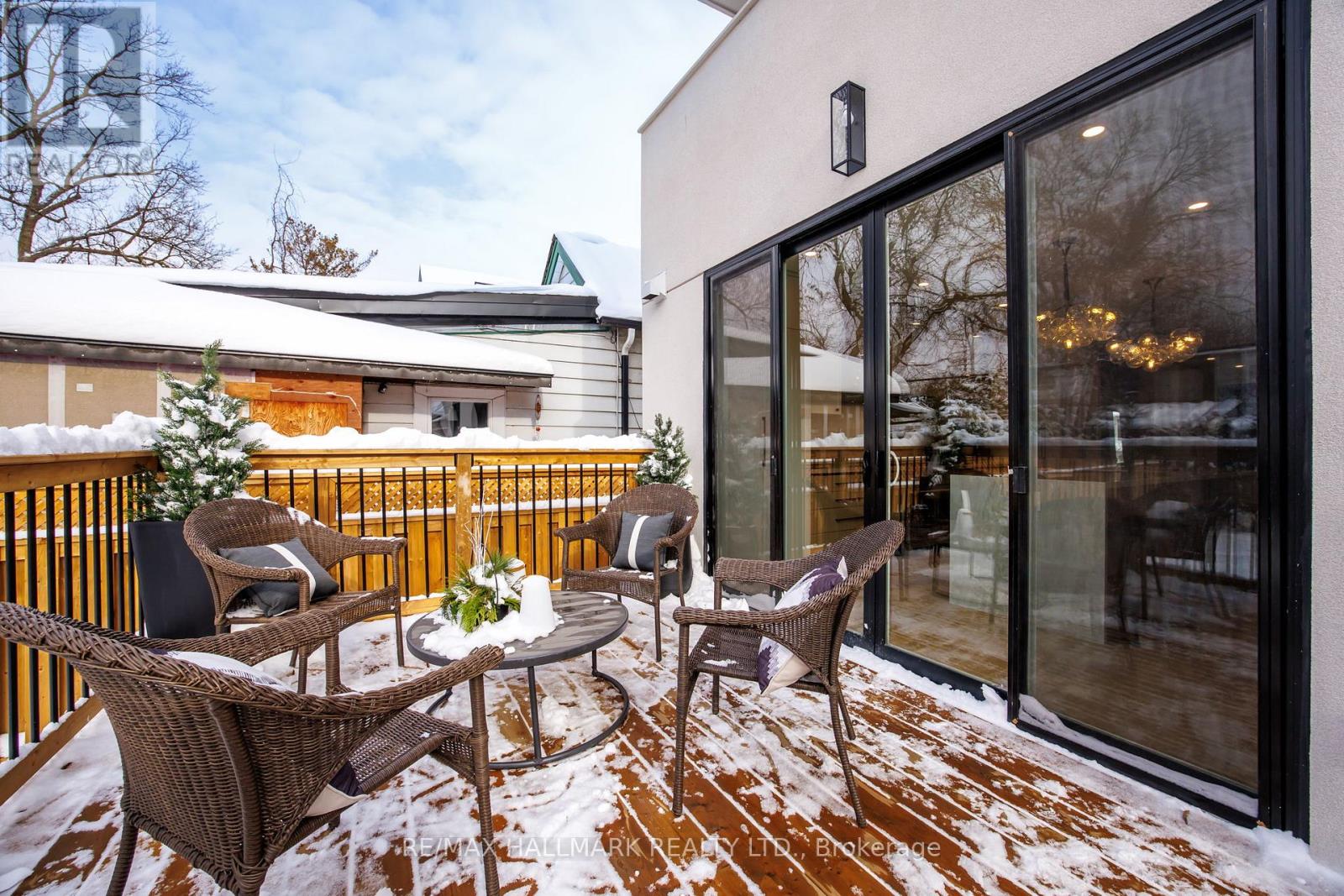 68 Rhodes Avenue, Toronto, Ontario  M4L 2Z9 - Photo 45 - E12712172