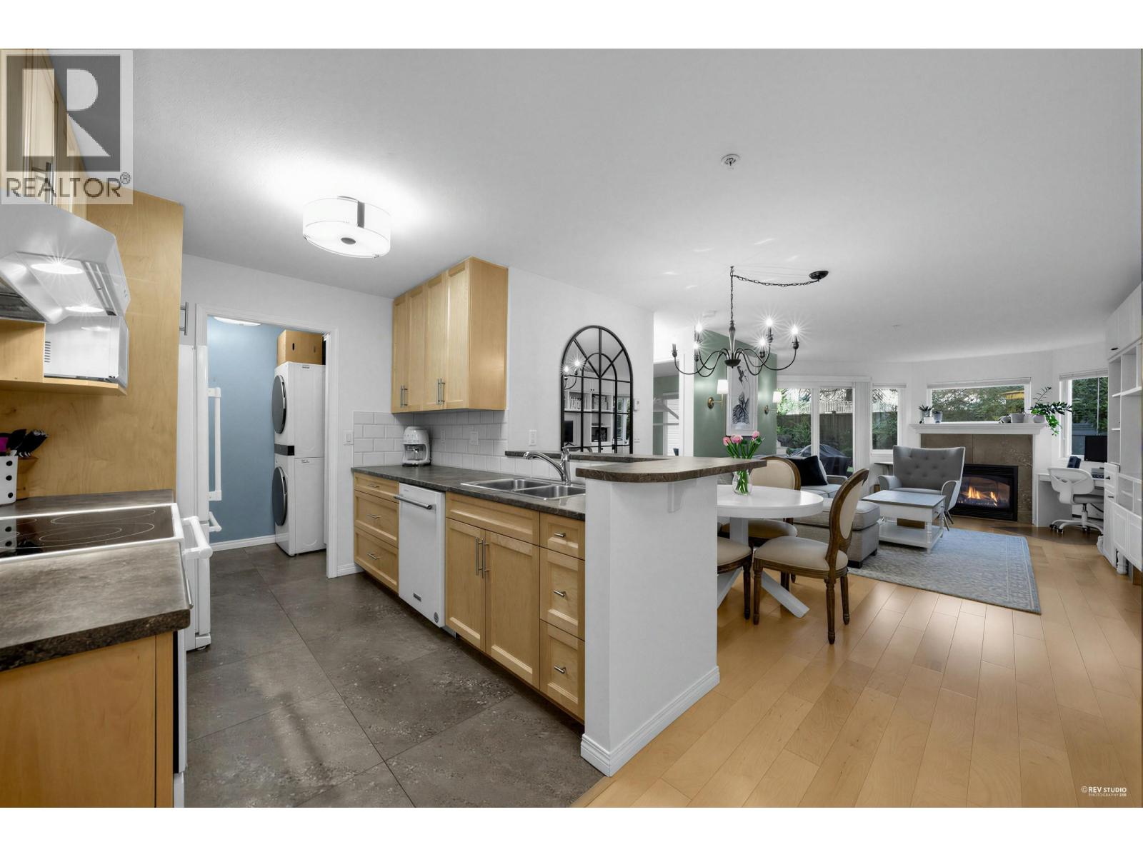 211 7139 18th Avenue, Burnaby, British Columbia  V3N 4Z3 - Photo 17 - R3081423