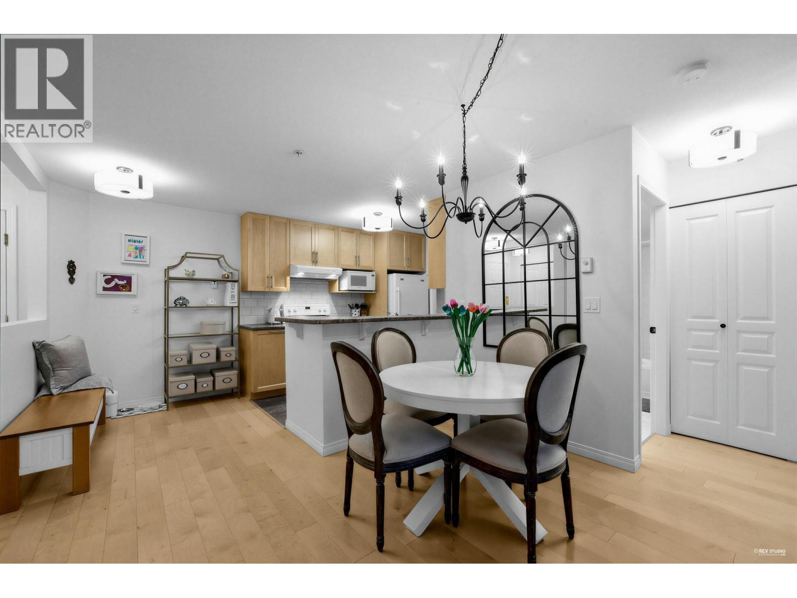 211 7139 18th Avenue, Burnaby, British Columbia  V3N 4Z3 - Photo 9 - R3081423