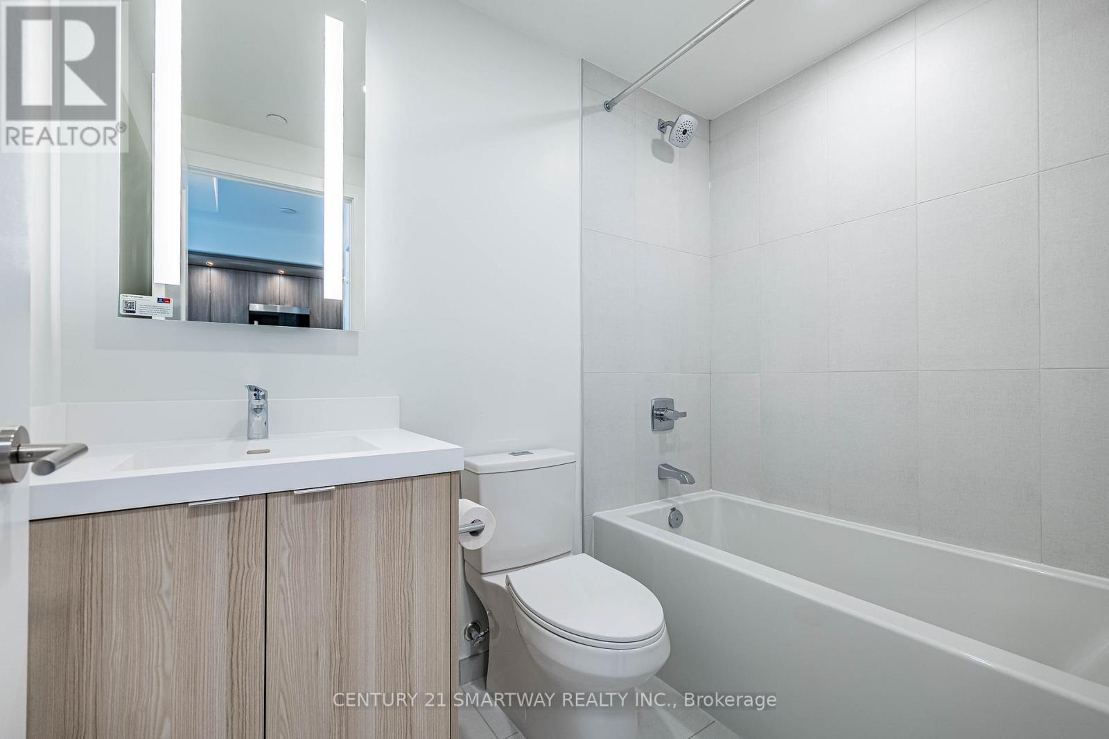 911 - 60 Central Park Roadway, Toronto, Ontario  M9A 0E6 - Photo 25 - W12643052