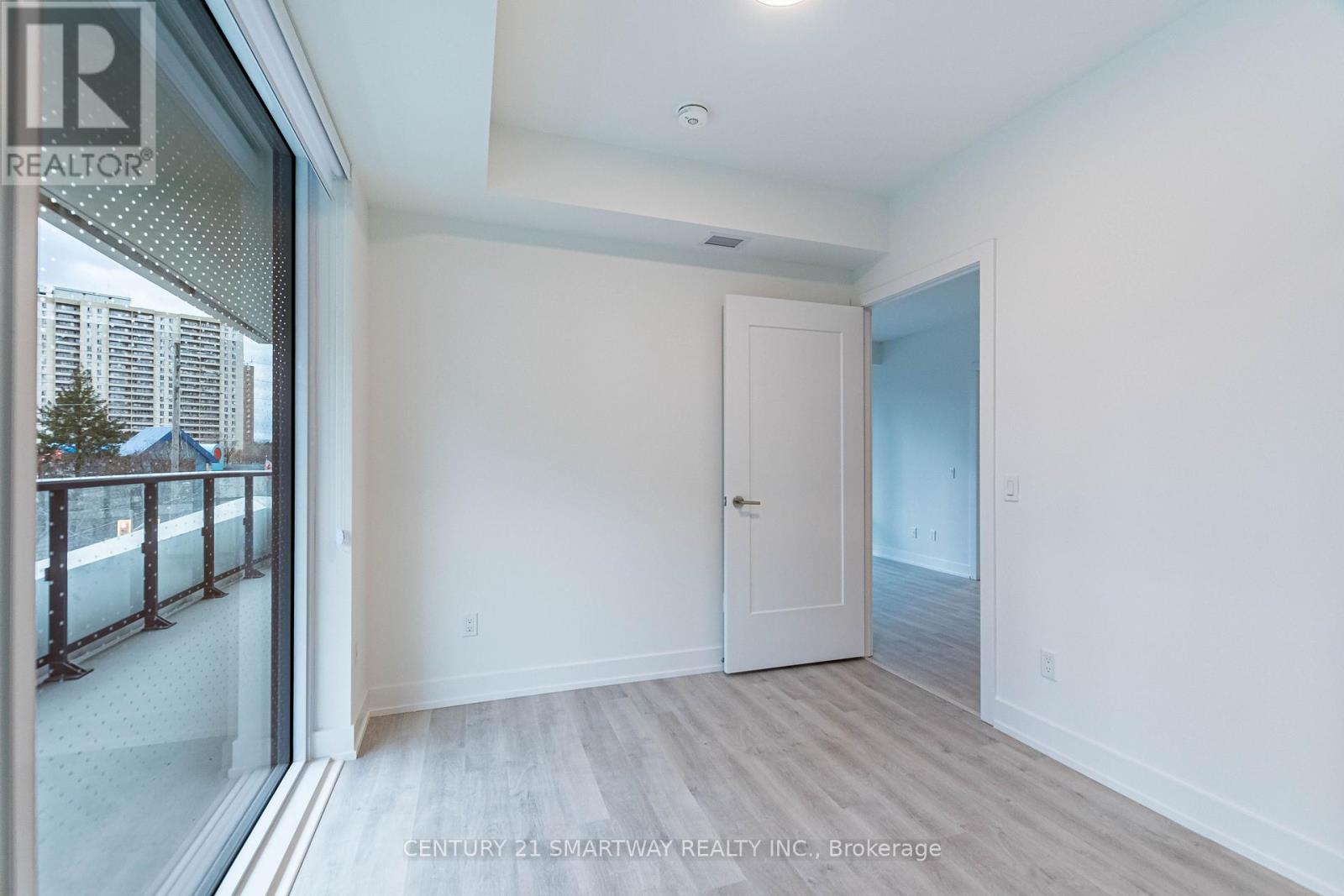 406 - 60 Central Park Roadway, Toronto, Ontario  M9A 0E6 - Photo 25 - W12582670