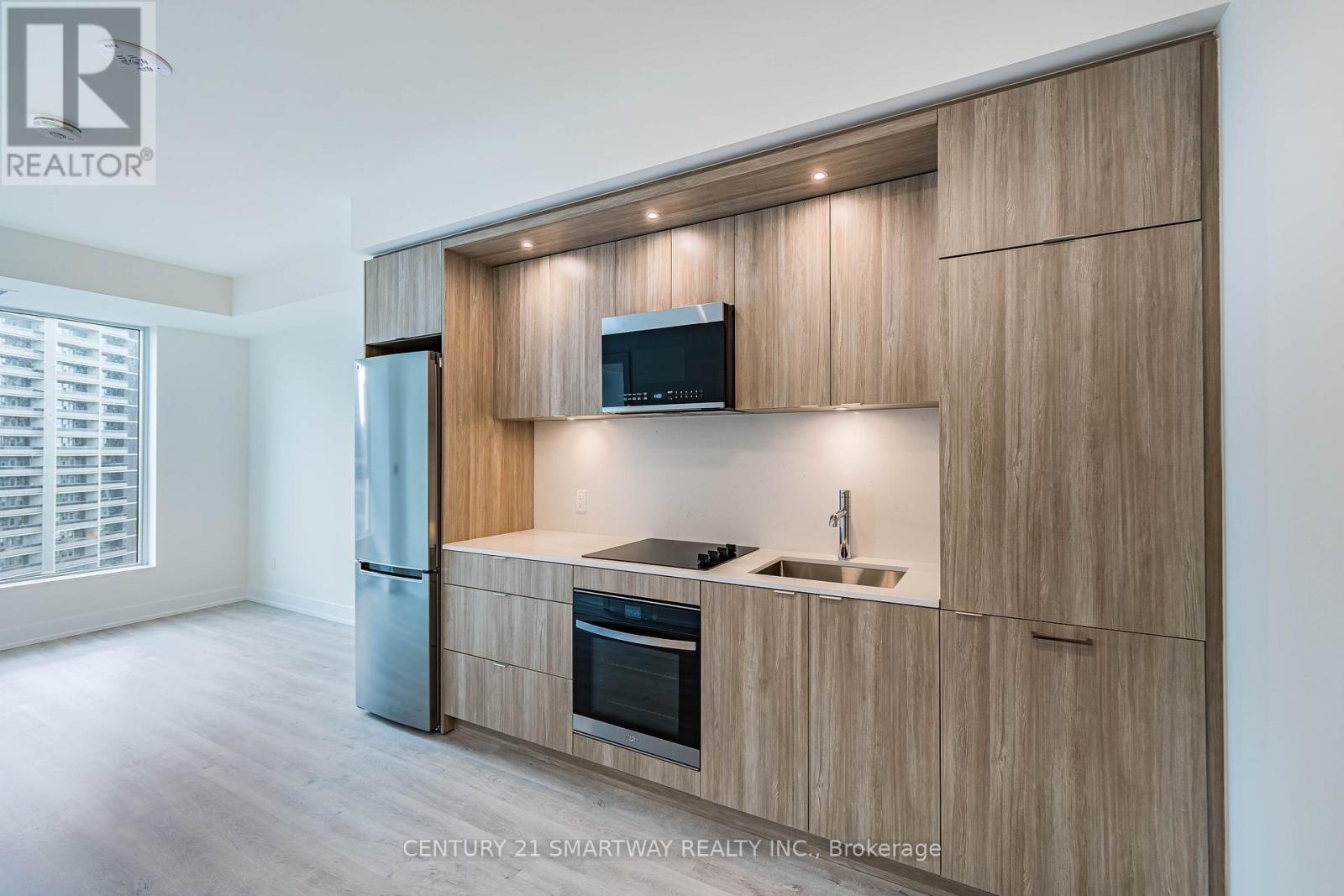 1105 - 60 Central Park Roadway, Toronto, Ontario  M9A 0E6 - Photo 16 - W12646278