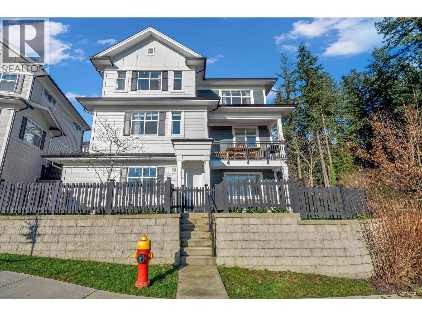 115 3565 Baycrest Avenue, Coquitlam, British Columbia  V3B 2W7 - Photo 2 - R3081509