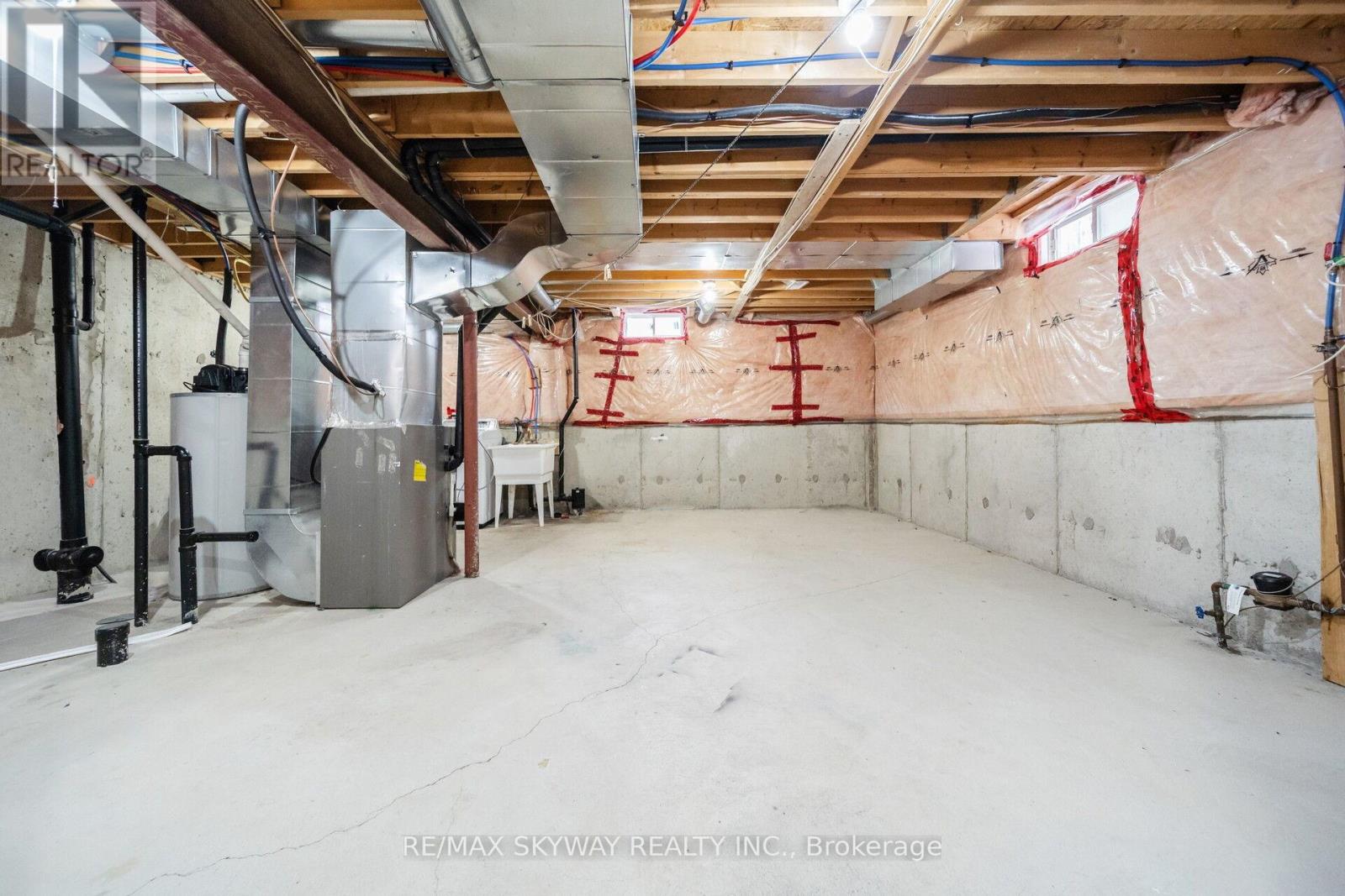 8 Hollingsworth Circle, Brampton, Ontario  L7A 0J7 - Photo 37 - W12715016