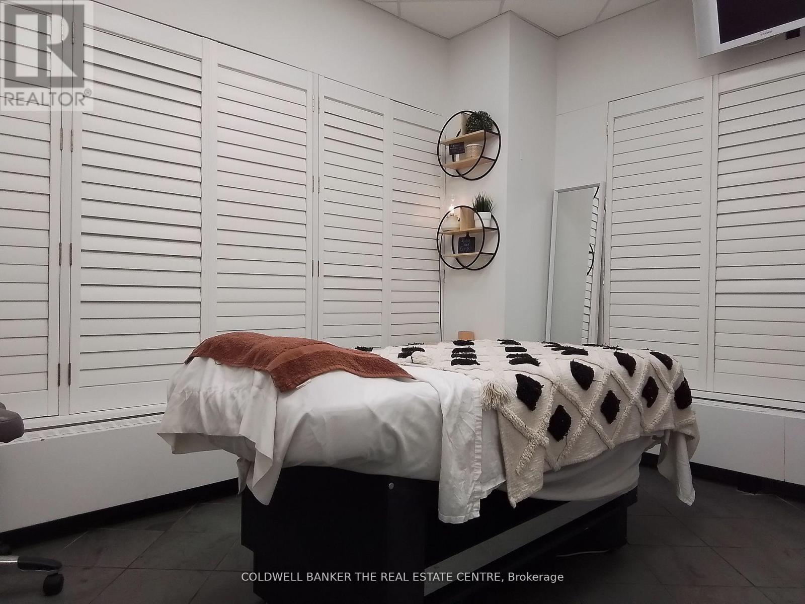 1280 Finch Street, Toronto, Ontario  M3J 3K6 - Photo 13 - W12715022