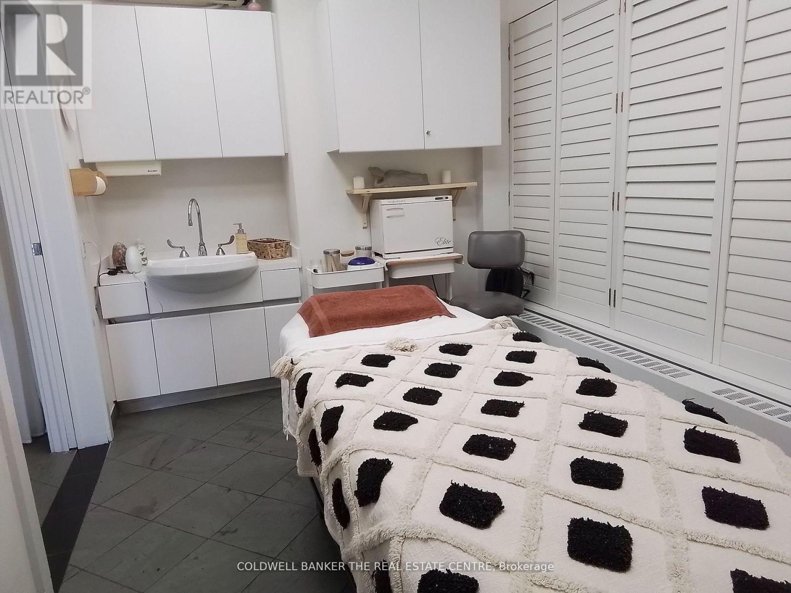 1280 Finch Street, Toronto, Ontario  M3J 3K6 - Photo 14 - W12715022