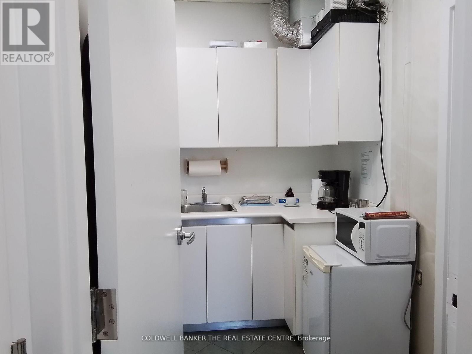 1280 Finch Street, Toronto, Ontario  M3J 3K6 - Photo 17 - W12715022