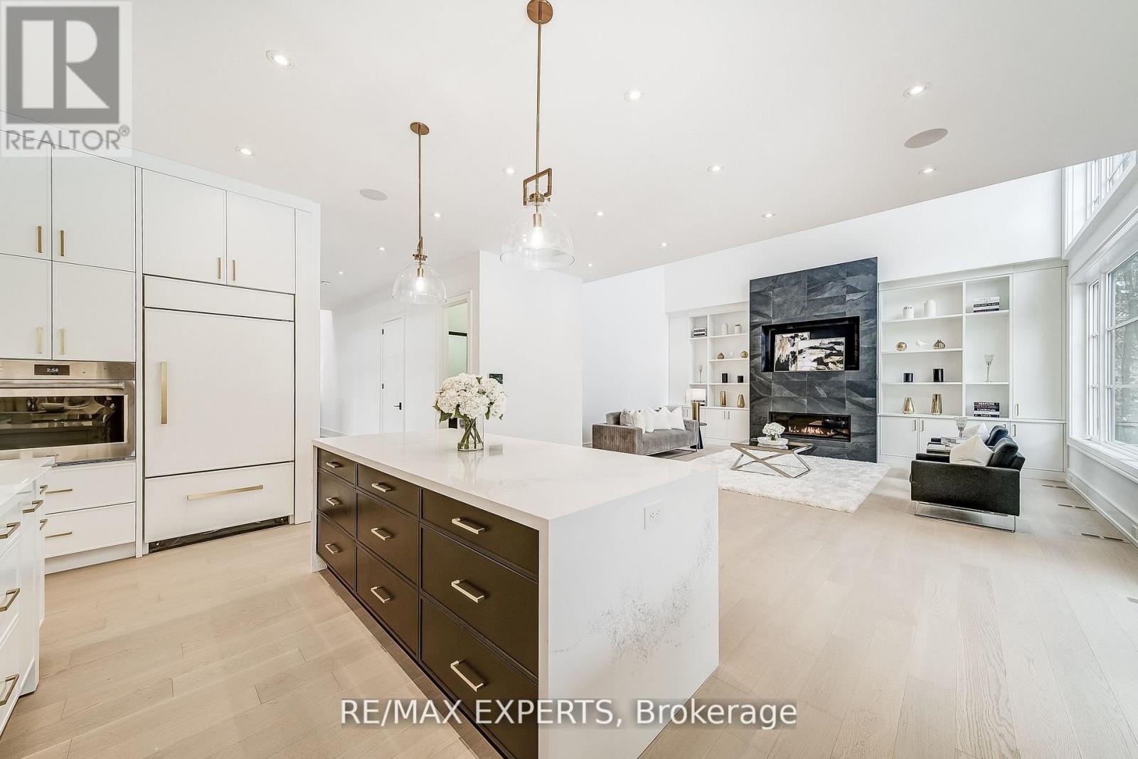 278 Mineola Road E, Mississauga, Ontario  L5G 2G3 - Photo 11 - W12715066