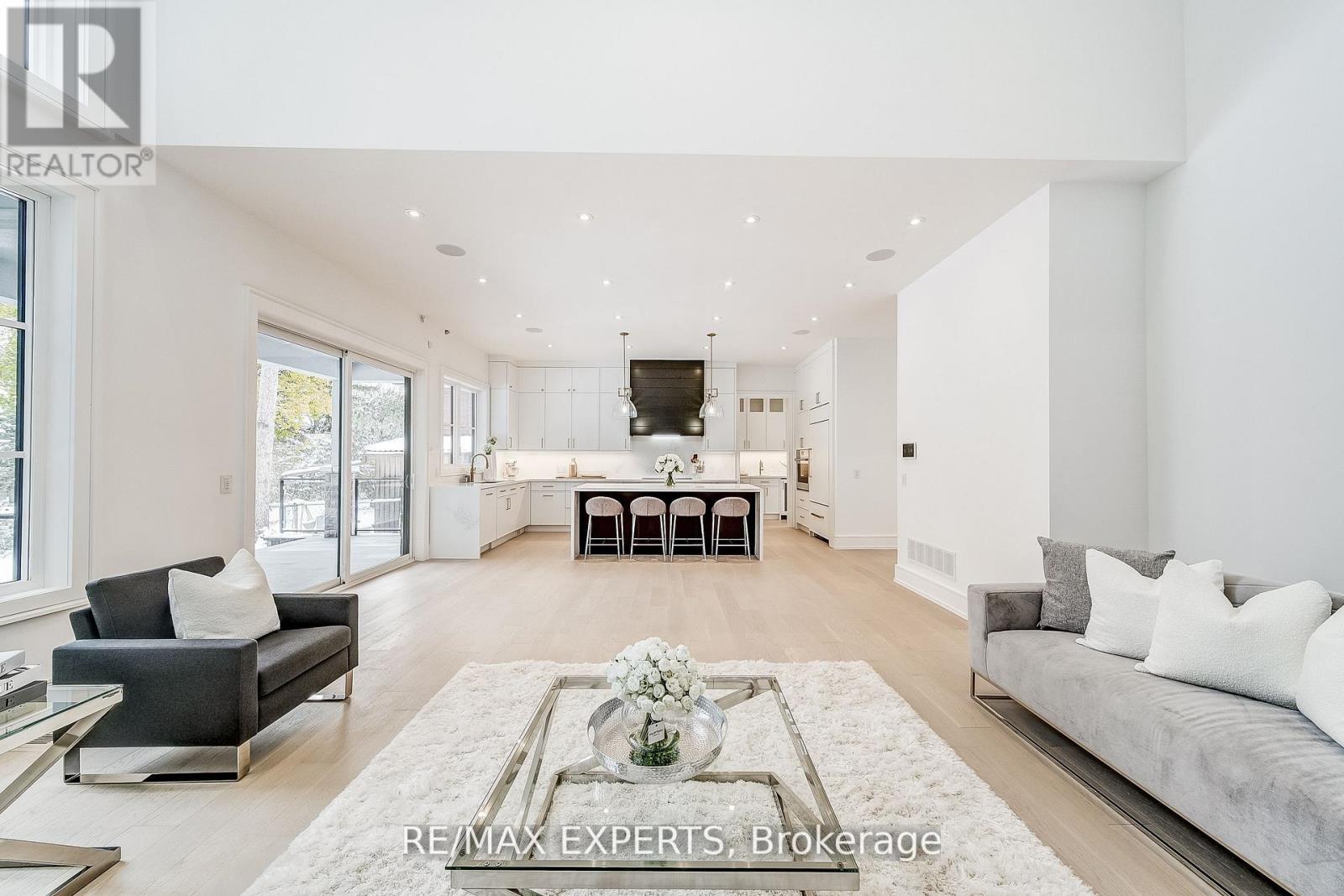 278 Mineola Road E, Mississauga, Ontario  L5G 2G3 - Photo 12 - W12715066