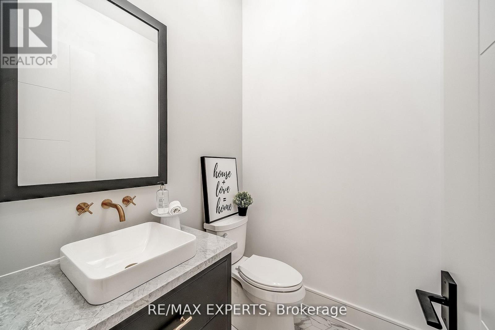 278 Mineola Road E, Mississauga, Ontario  L5G 2G3 - Photo 19 - W12715066