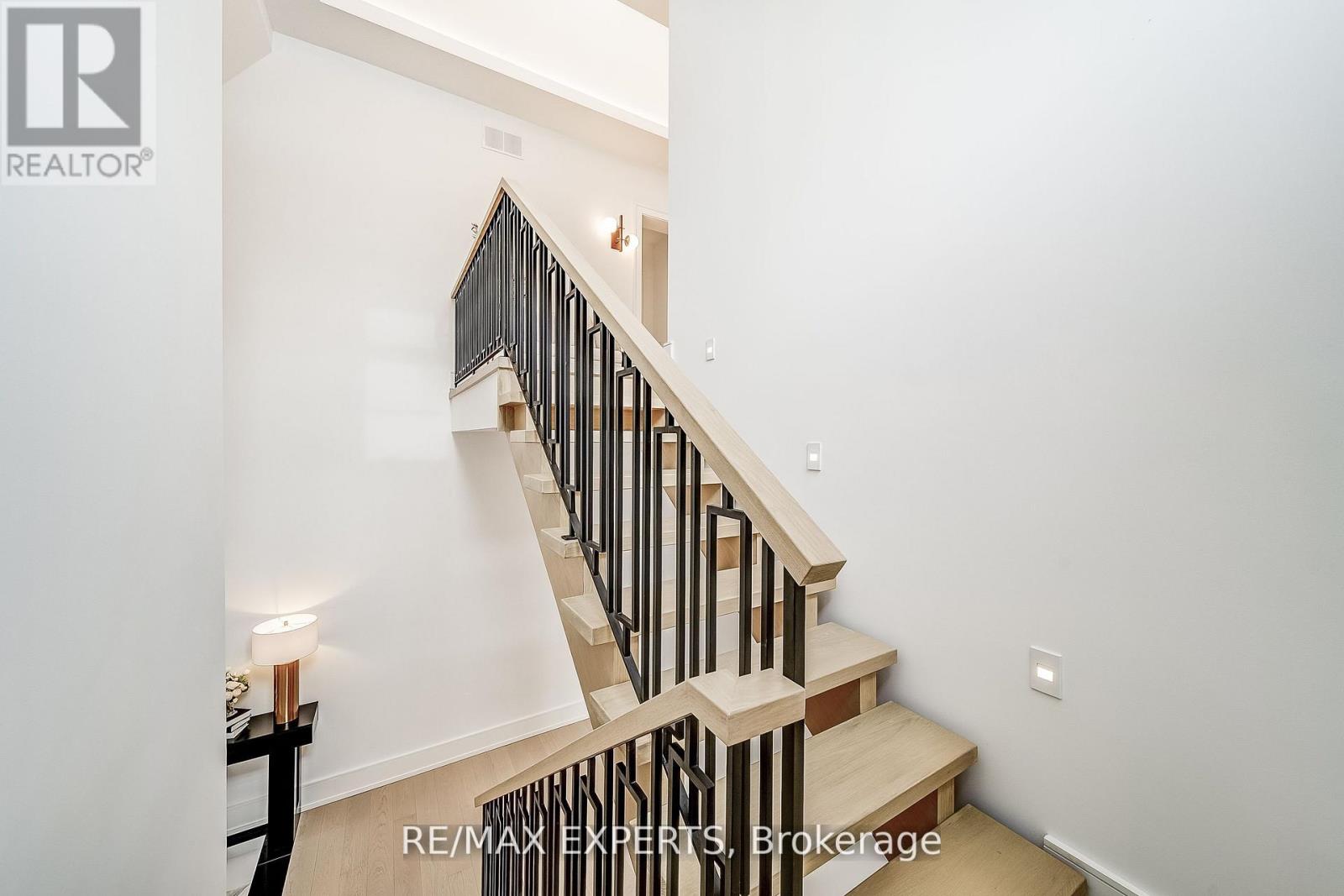 278 Mineola Road E, Mississauga, Ontario  L5G 2G3 - Photo 35 - W12715066