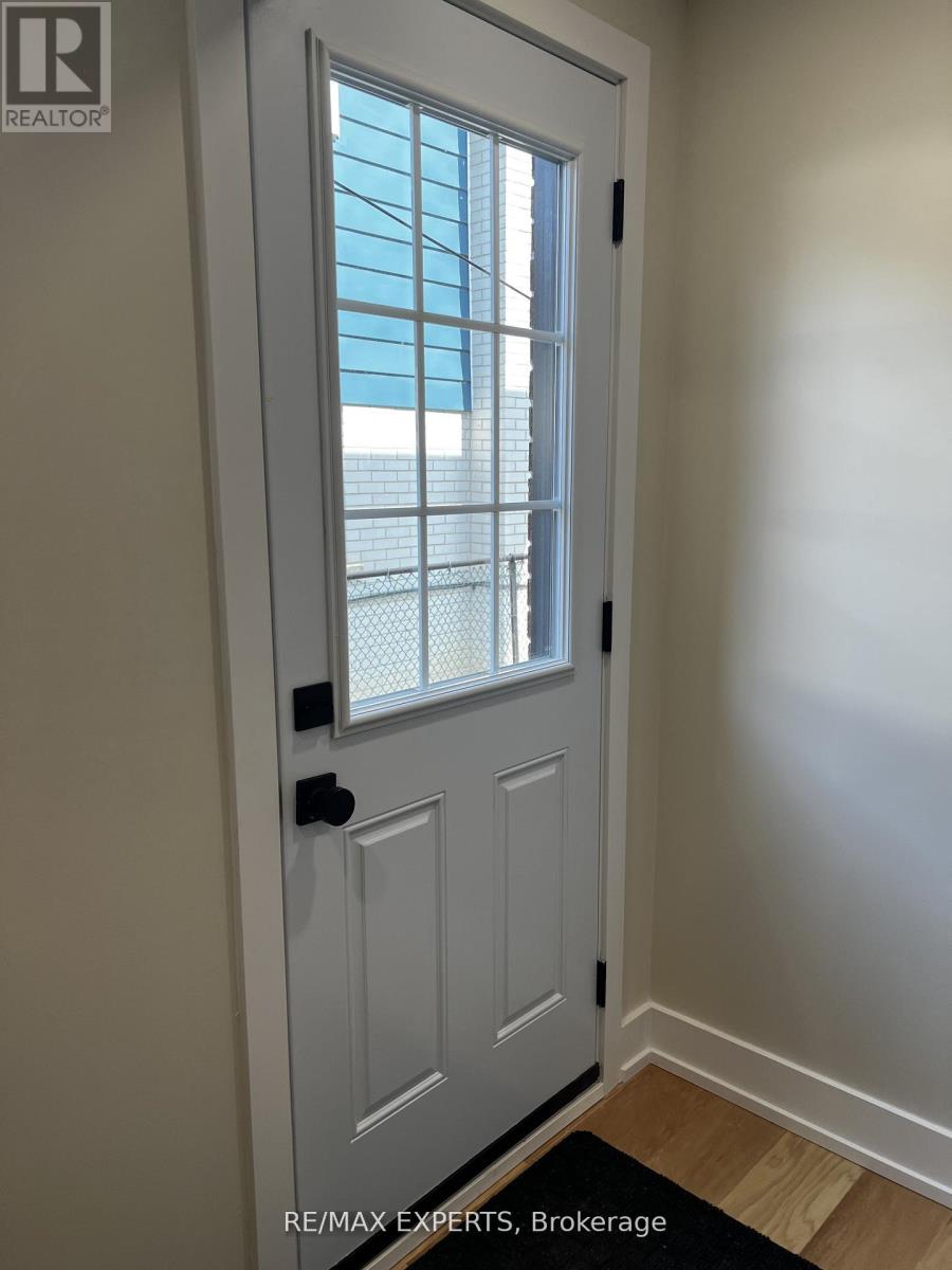 Lower Level - 3131 Lenester Drive, Mississauga, Ontario  L5C 2B7 - Photo 2 - W12715076