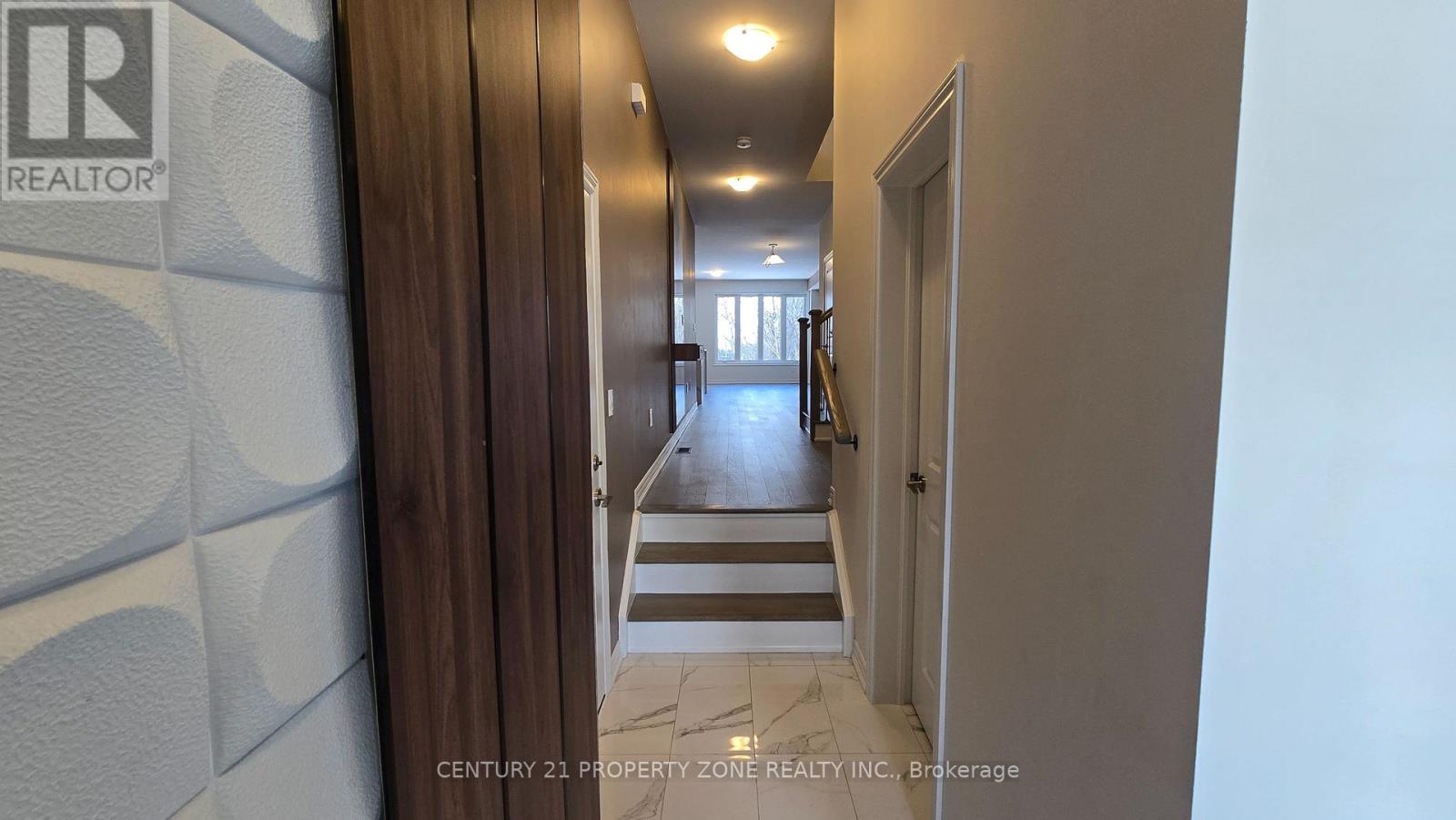 573 Celandine Terrace, Milton, Ontario  L9T 2X5 - Photo 2 - W12715090