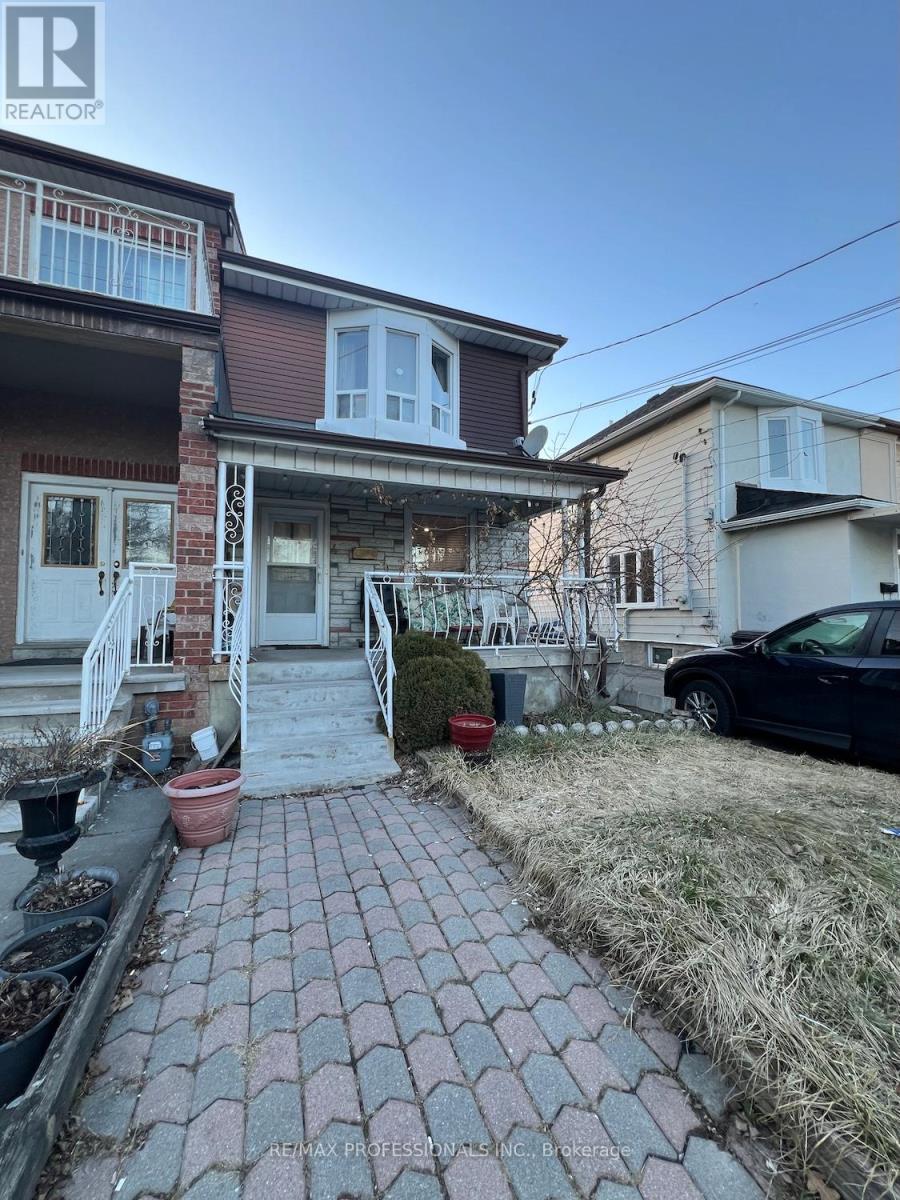 4 Locust Street, Toronto, Ontario  M6M 4N2 - Photo 1 - W12715142