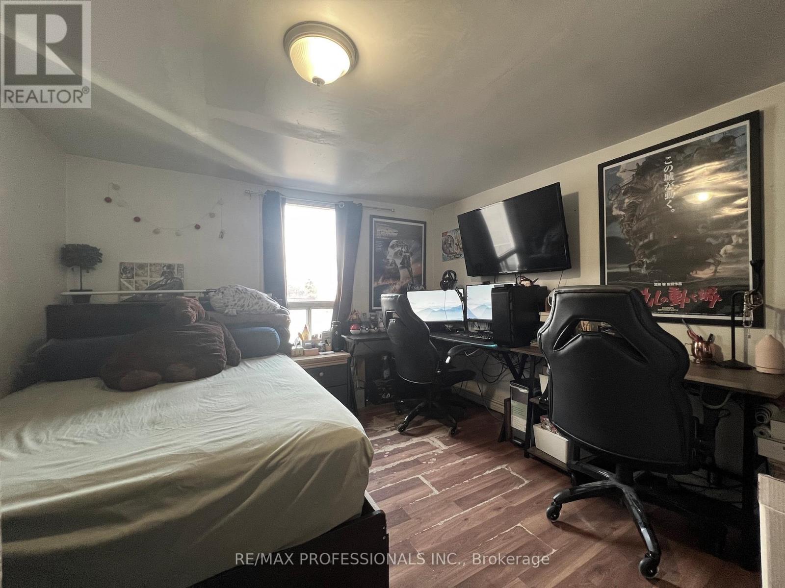 4 Locust Street, Toronto, Ontario  M6M 4N2 - Photo 13 - W12715142