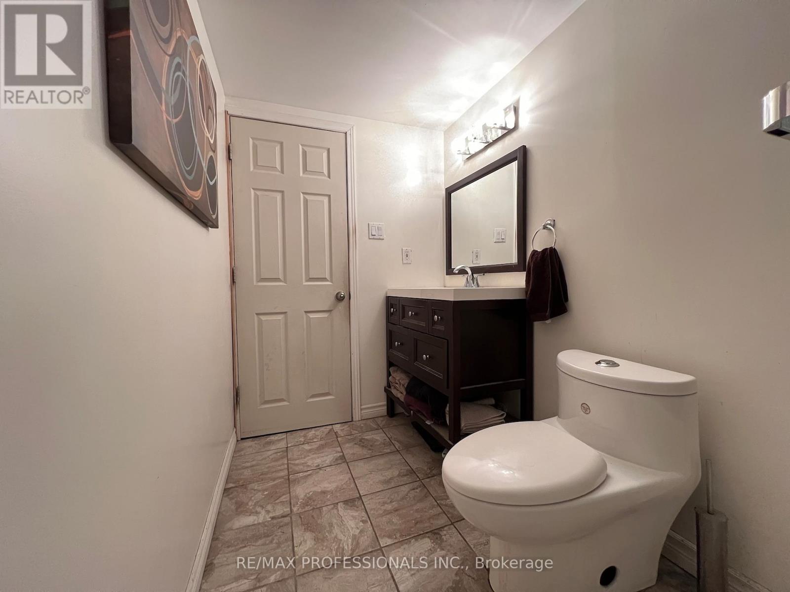 4 Locust Street, Toronto, Ontario  M6M 4N2 - Photo 17 - W12715142