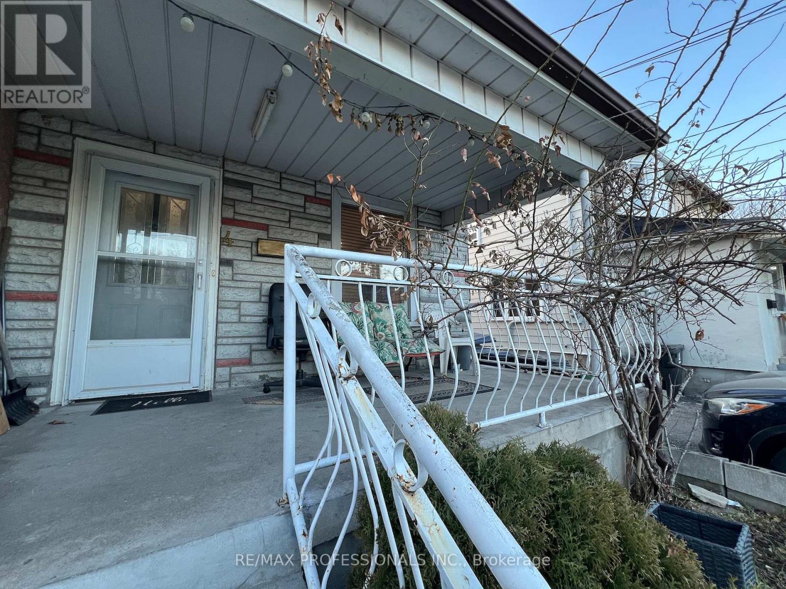 4 Locust Street, Toronto, Ontario  M6M 4N2 - Photo 3 - W12715142