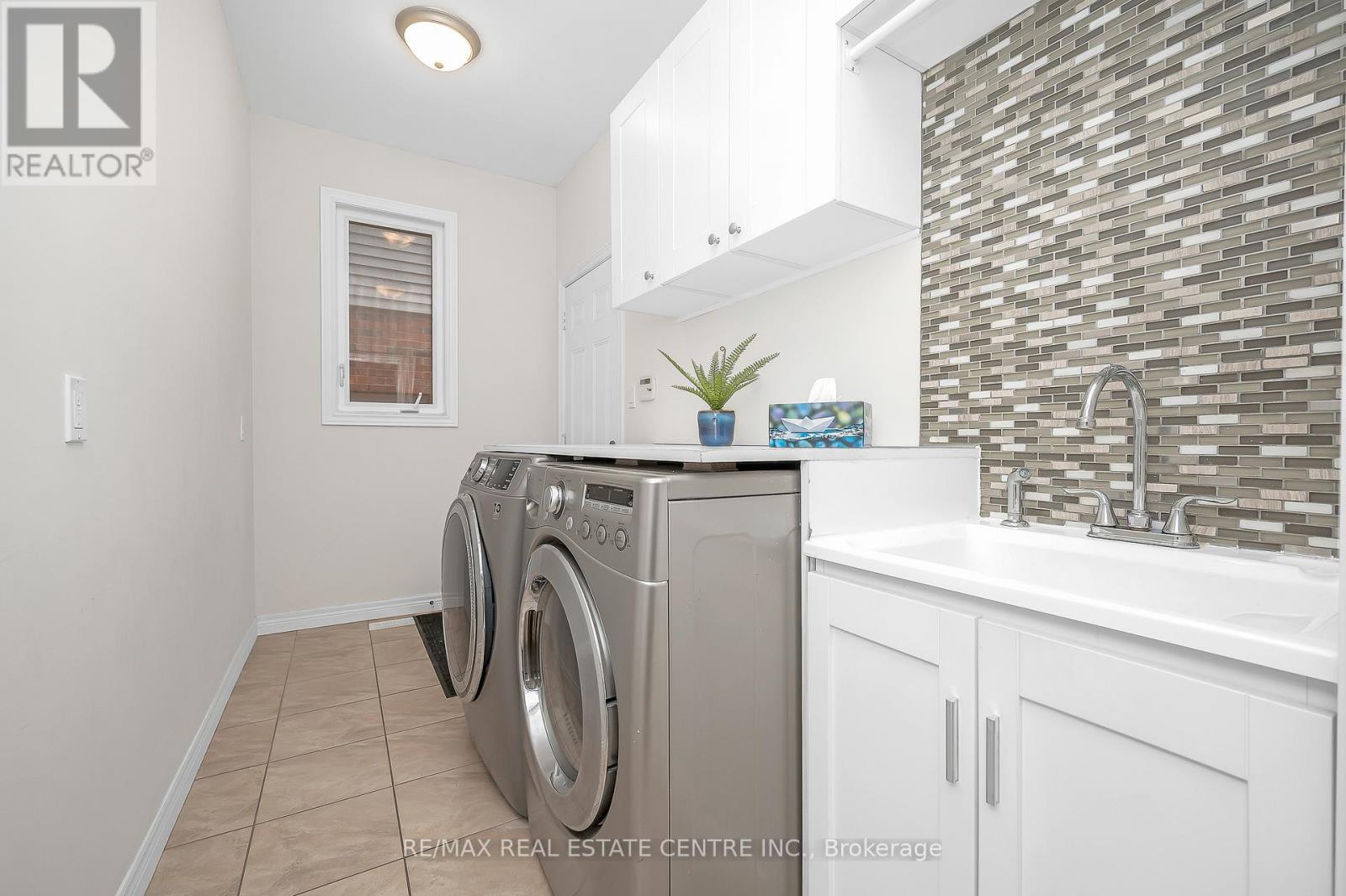 733 Stone Church Road E, Hamilton, Ontario  L8W 1A9 - Photo 8 - X12715116