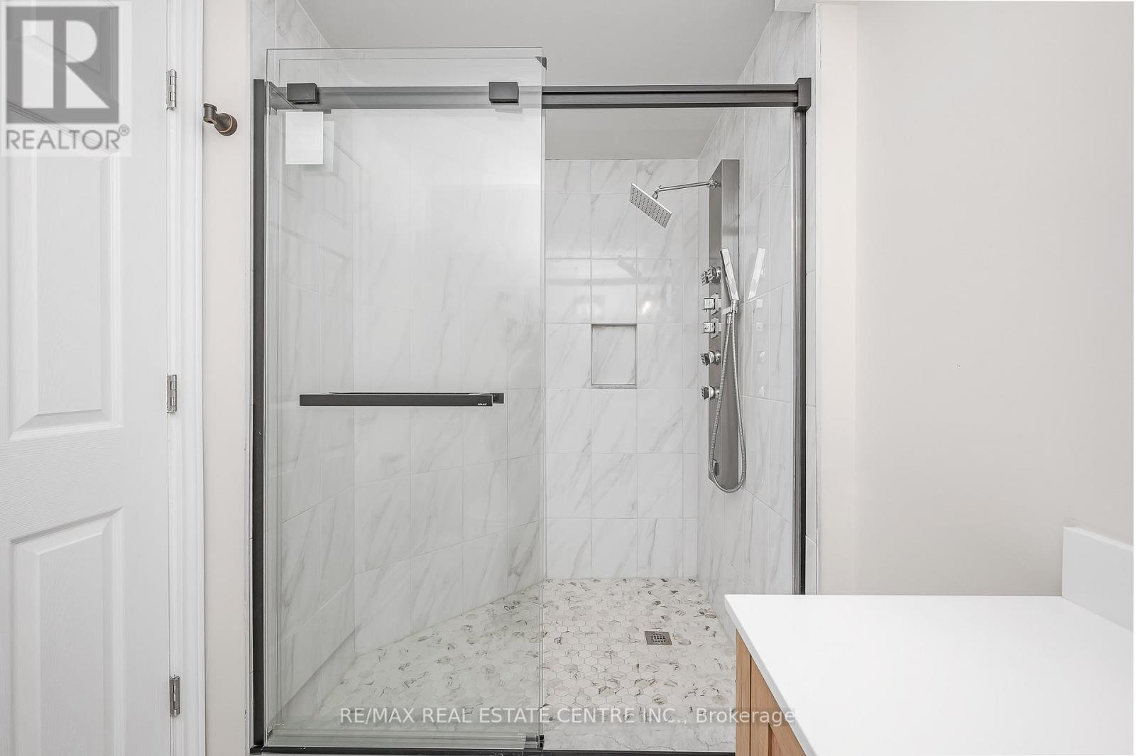 733 Stone Church Road E, Hamilton, Ontario  L8W 1A9 - Photo 37 - X12715118