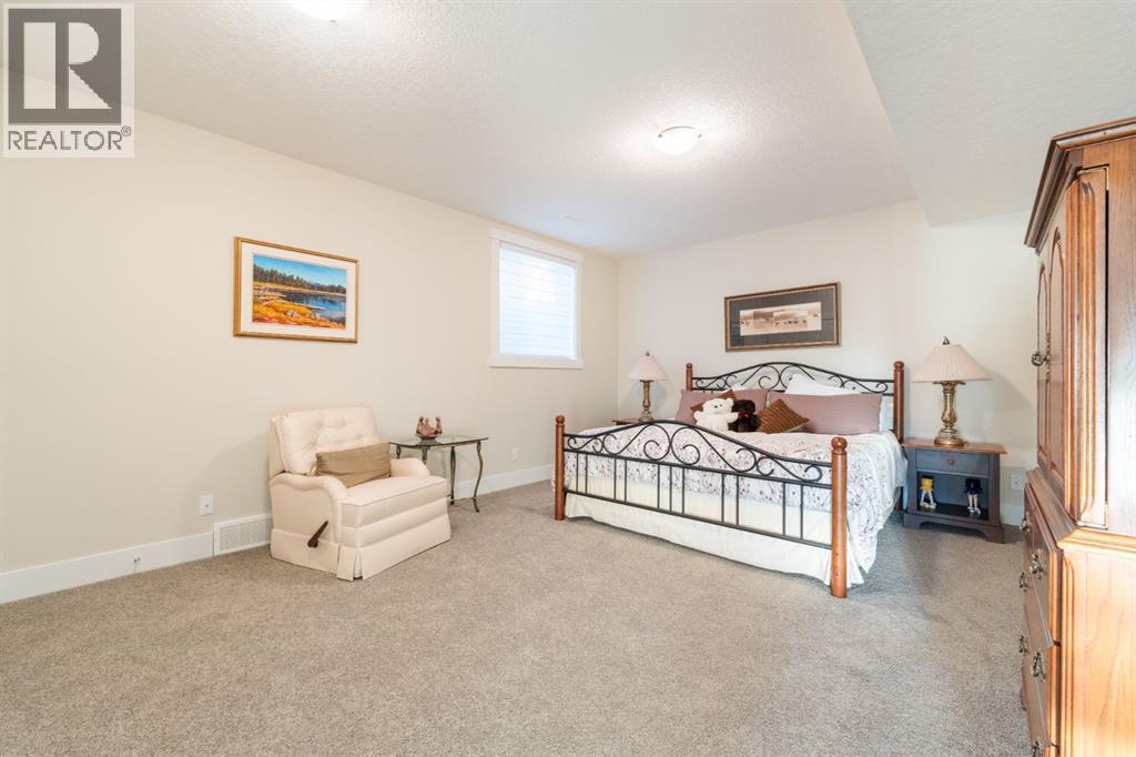 491 Rocky Vista Gardens Nw, Calgary, Alberta  T3G 0B7 - Photo 32 - A2280198