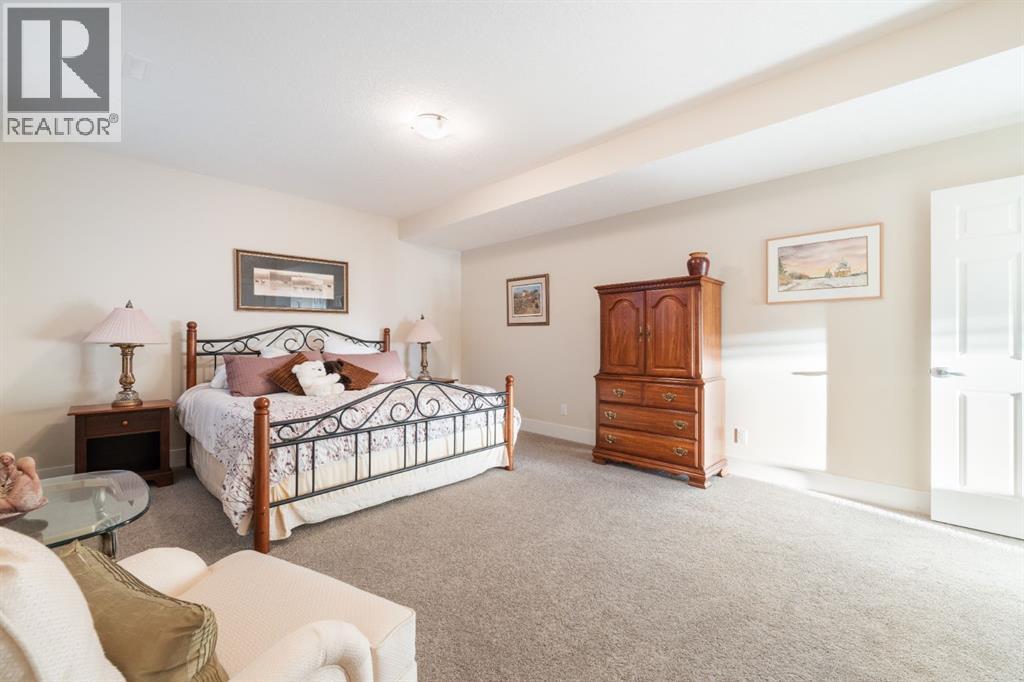 491 Rocky Vista Gardens Nw, Calgary, Alberta  T3G 0B7 - Photo 33 - A2280198