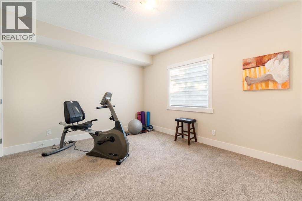 491 Rocky Vista Gardens Nw, Calgary, Alberta  T3G 0B7 - Photo 36 - A2280198