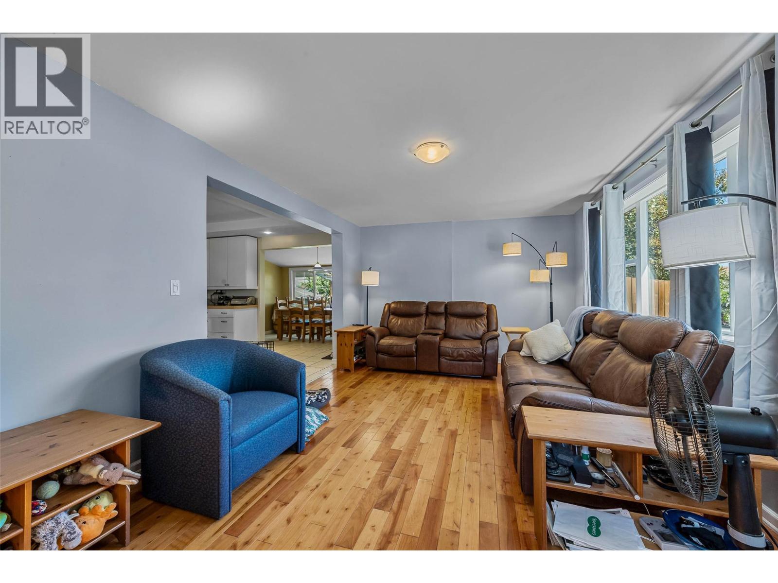 755 Crestline Street, Kamloops, British Columbia  V2B 5X2 - Photo 5 - 10373403