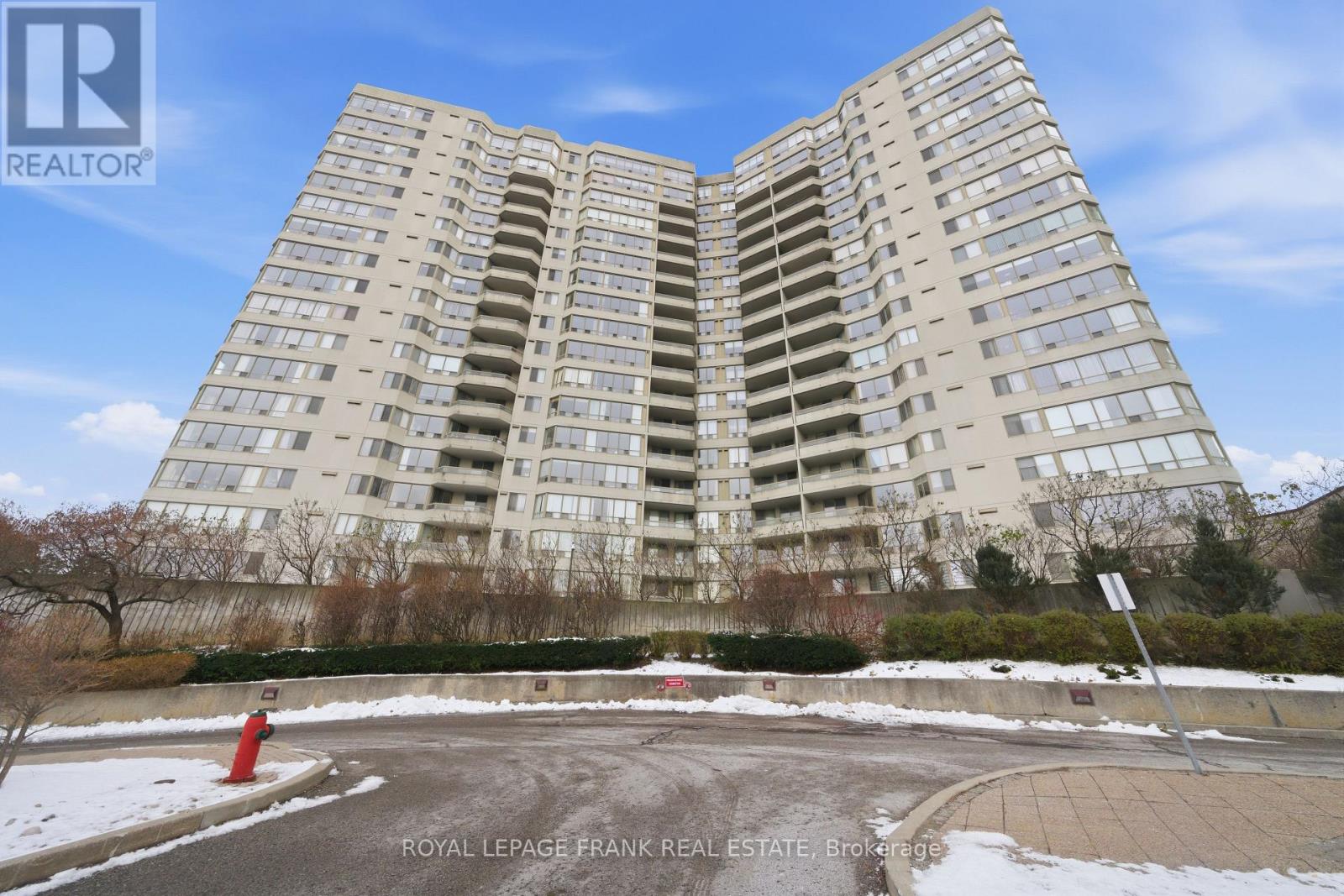 908 - 150 Alton Towers Circle, Toronto, Ontario  M1V 4X7 - Photo 2 - E12715156
