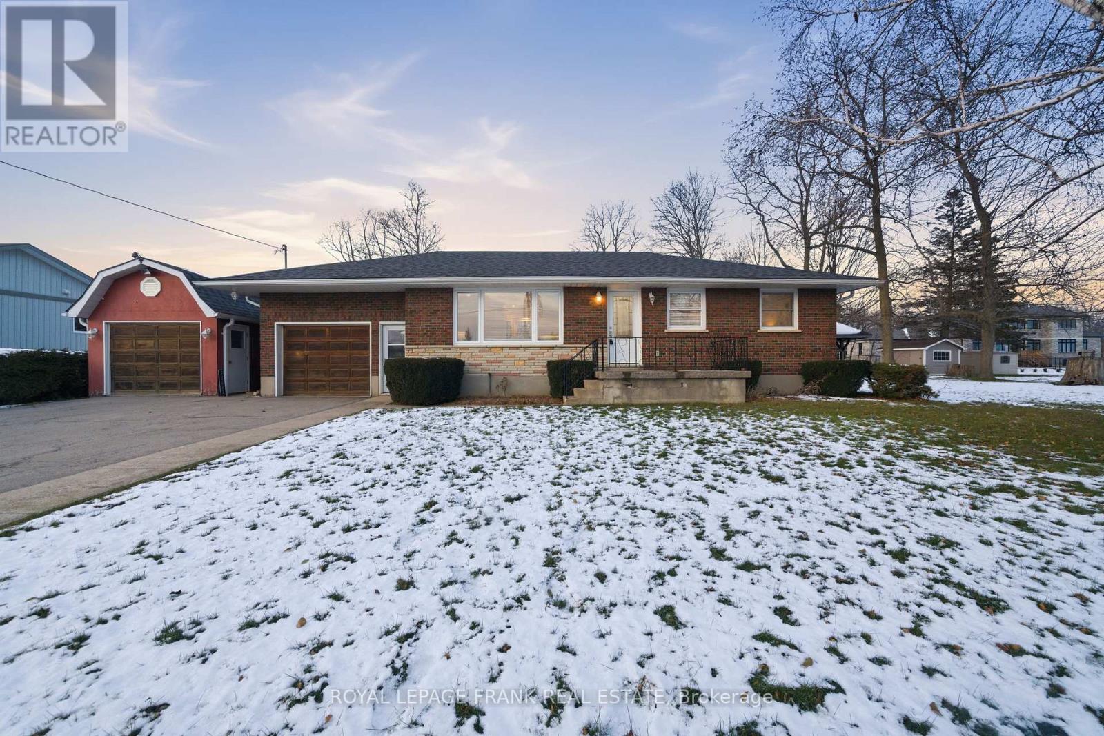 32 JONES AVENUE, Clarington, Ontario