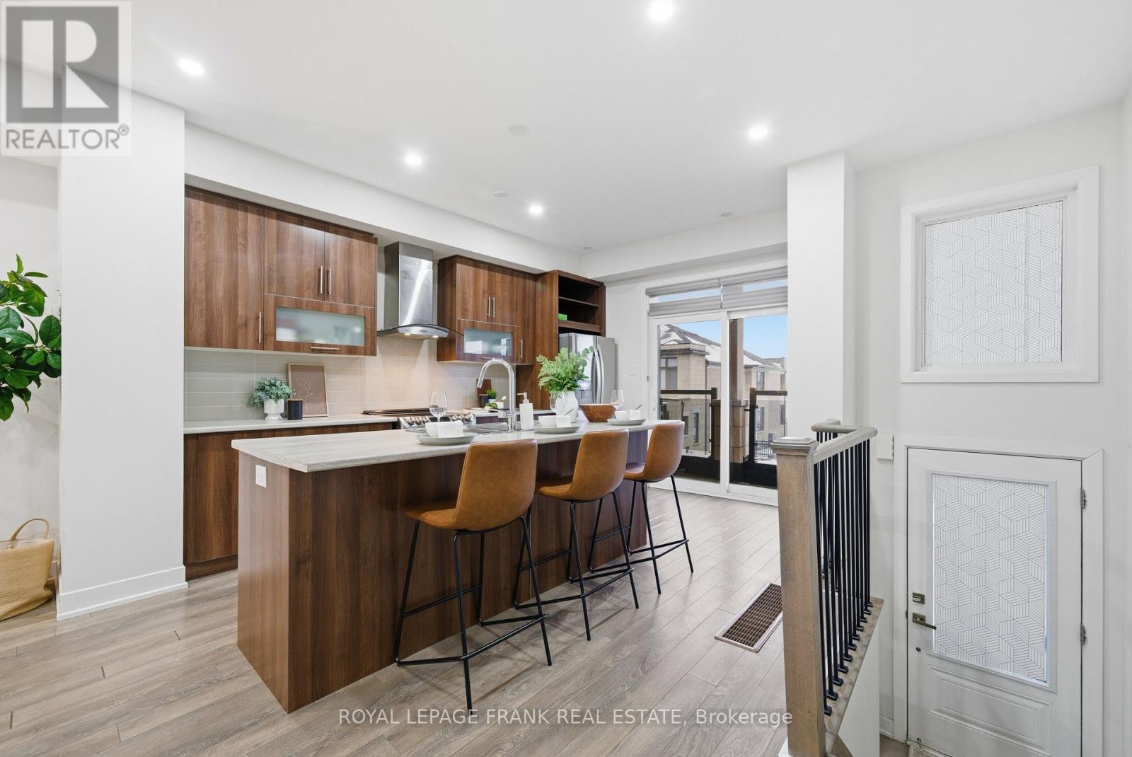 65 - 33 Donald Fleming Way, Whitby, Ontario  L1R 0N8 - Photo 9 - E12715166