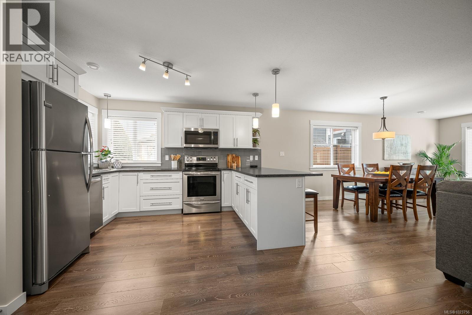 817 Tracker Pl, Comox, British Columbia  V9M 4E8 - Photo 5 - 1023756