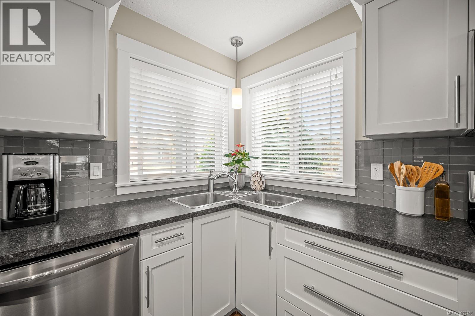 817 Tracker Pl, Comox, British Columbia  V9M 4E8 - Photo 8 - 1023756