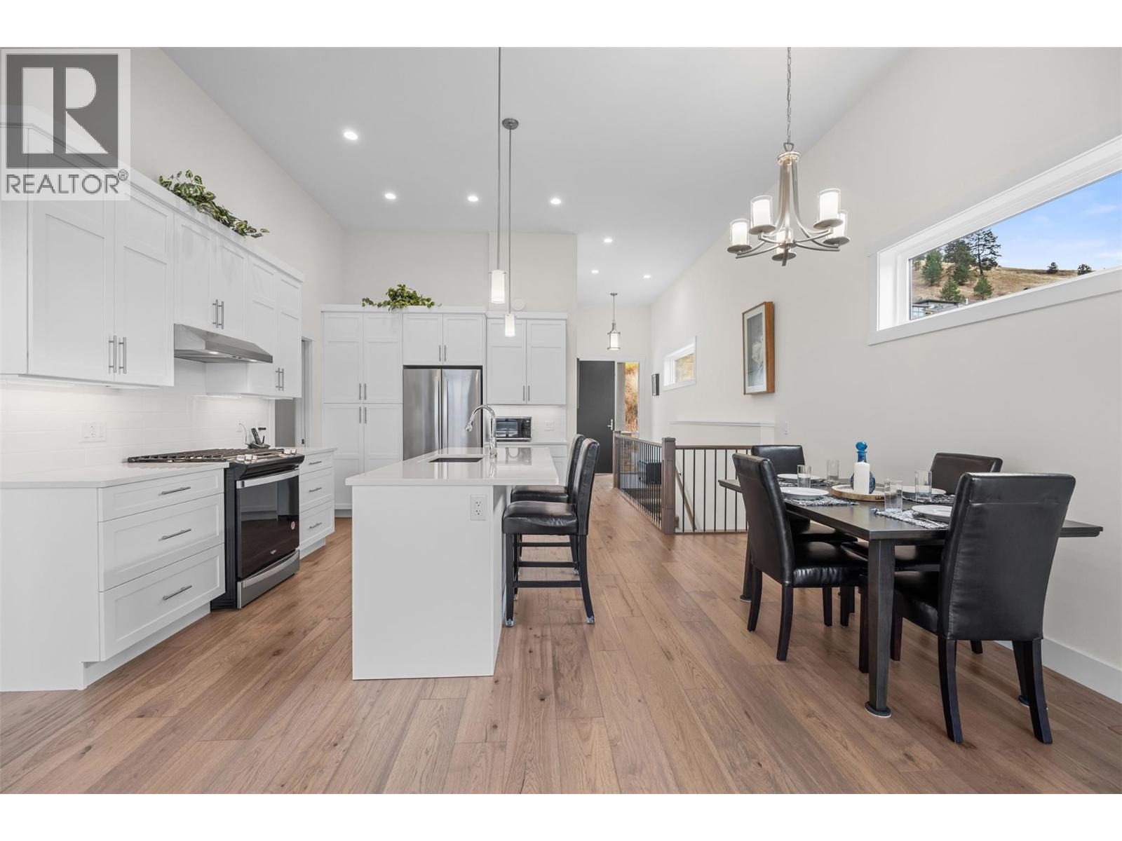 1436 Tower Ranch Drive, Kelowna, British Columbia  V1P 1T8 - Photo 6 - 10368843