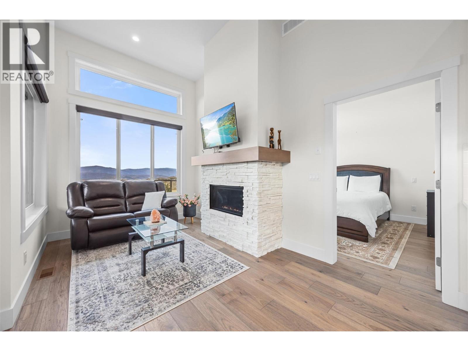 1436 Tower Ranch Drive, Kelowna, British Columbia  V1P 1T8 - Photo 9 - 10368843