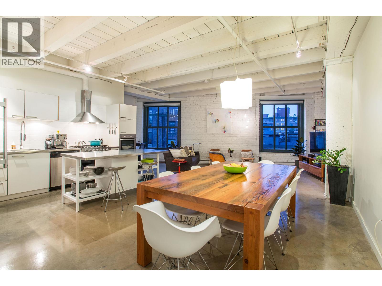 303 55 E Cordova Street, Vancouver, British Columbia  V6A 0A5 - Photo 1 - R3078799