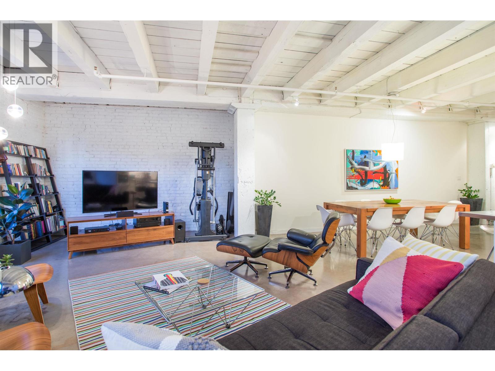 303 55 E Cordova Street, Vancouver, British Columbia  V6A 0A5 - Photo 2 - R3078799