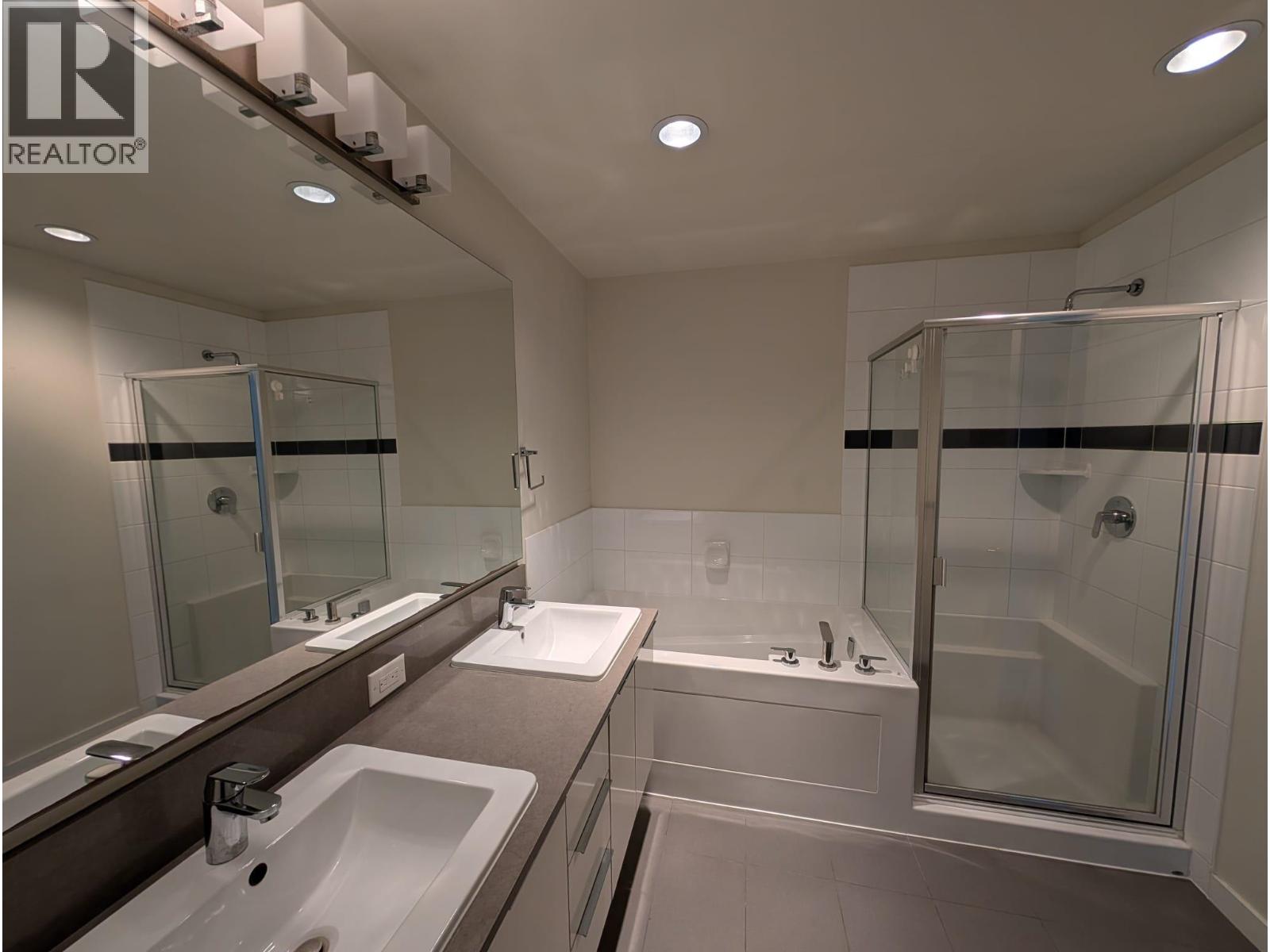 103 1152 Windsor Mews, Coquitlam, British Columbia  V4B 0N1 - Photo 10 - R3080790