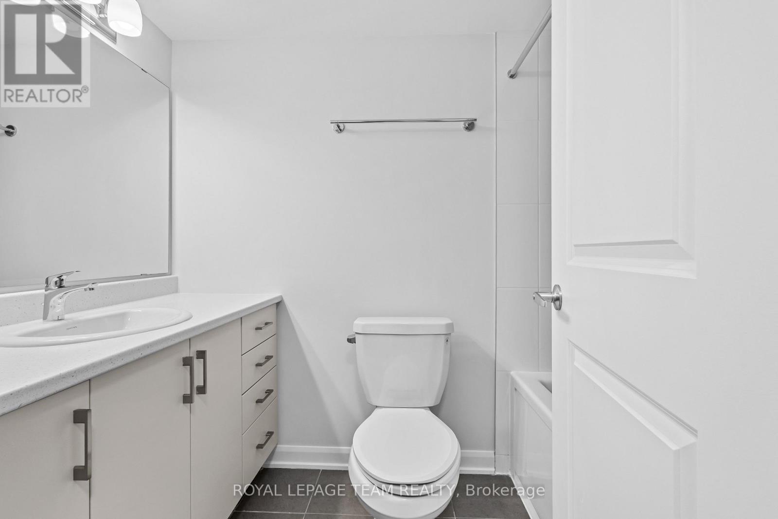 28 - 301 Glenroy Gilbert Drive, Ottawa, Ontario  K2J 7N9 - Photo 13 - X12715198