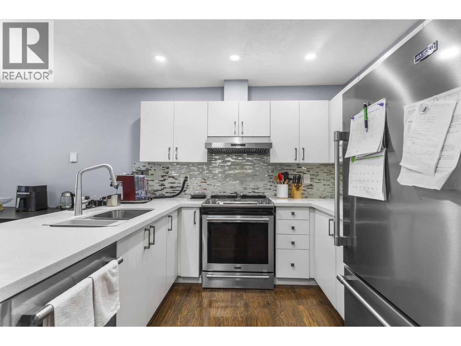 52 19034 Mcmyn Road, Pitt Meadows, British Columbia  V3Y 2N8 - Photo 5 - R3081523