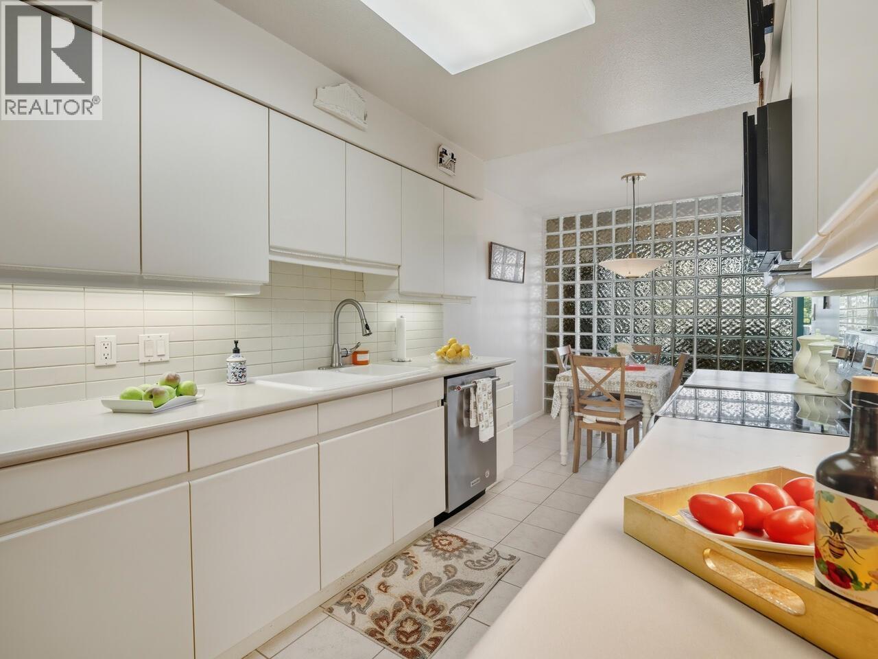 412 518 W 14th Avenue, Vancouver, British Columbia  V5Z 4N5 - Photo 6 - R3051473