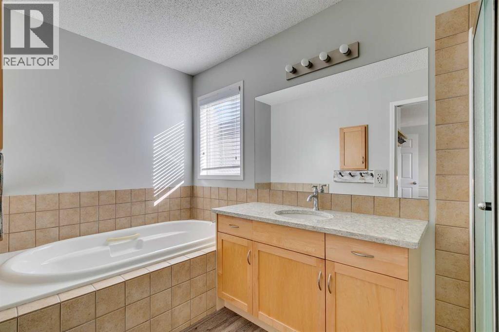 199 Everglen Way Sw, Calgary, Alberta  T2Y 5G1 - Photo 21 - A2272813