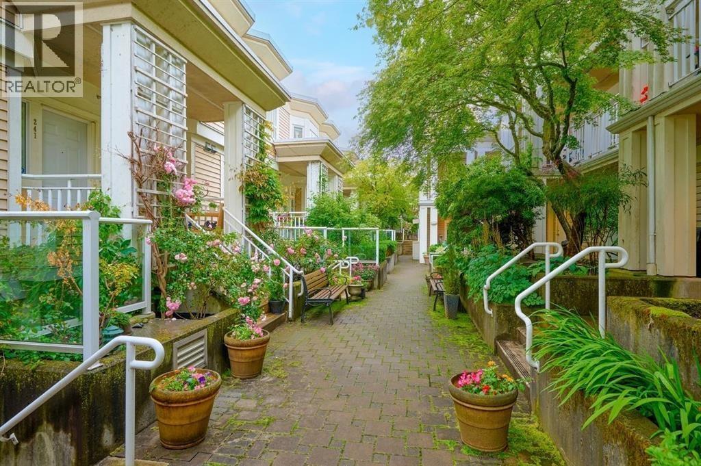 307 2545 W Broadway, Vancouver, British Columbia  V6K 2E9 - Photo 5 - R3078483